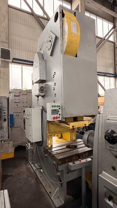 Пресс механический усилием 160 тонн модели КГ2132