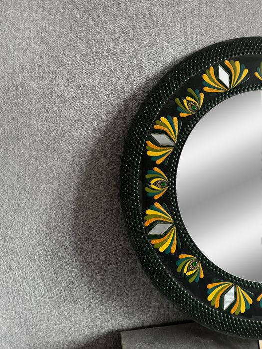 Дзеркало ручної роботи