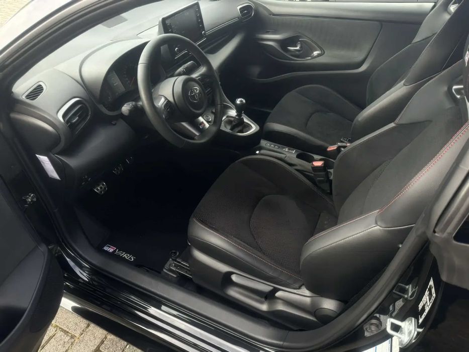 Toyota Yaris      2022