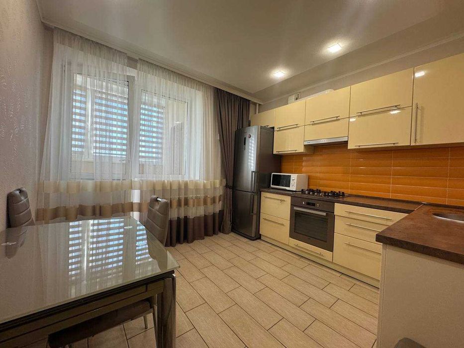 Люкс квартира в оренду. ЖК Юність/Чабани/Теремки метро