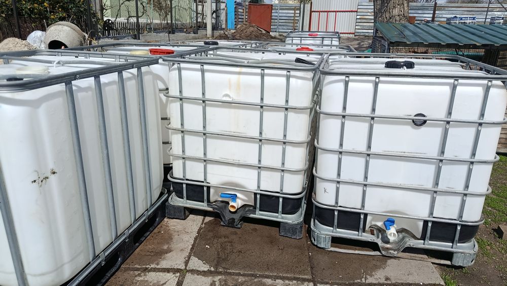 Єврокуб 1000 л різні варіанти