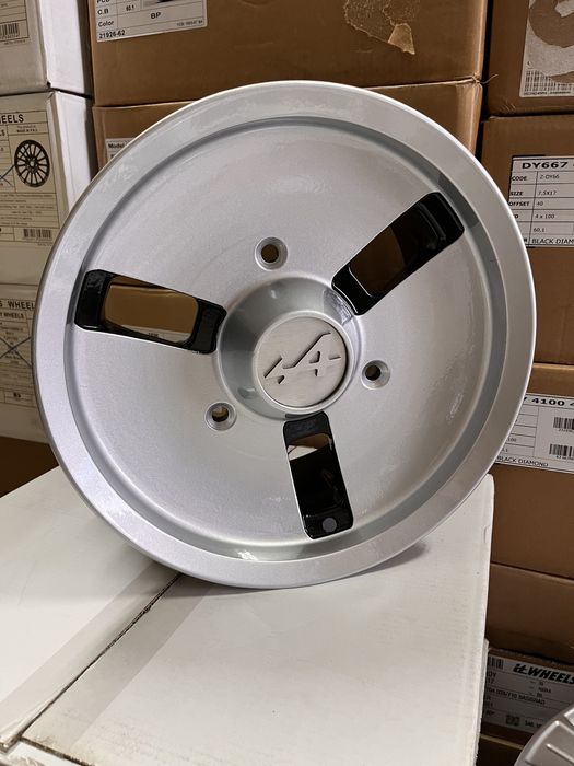 Jantes 13” 3x130 originais Renault Alpine A310