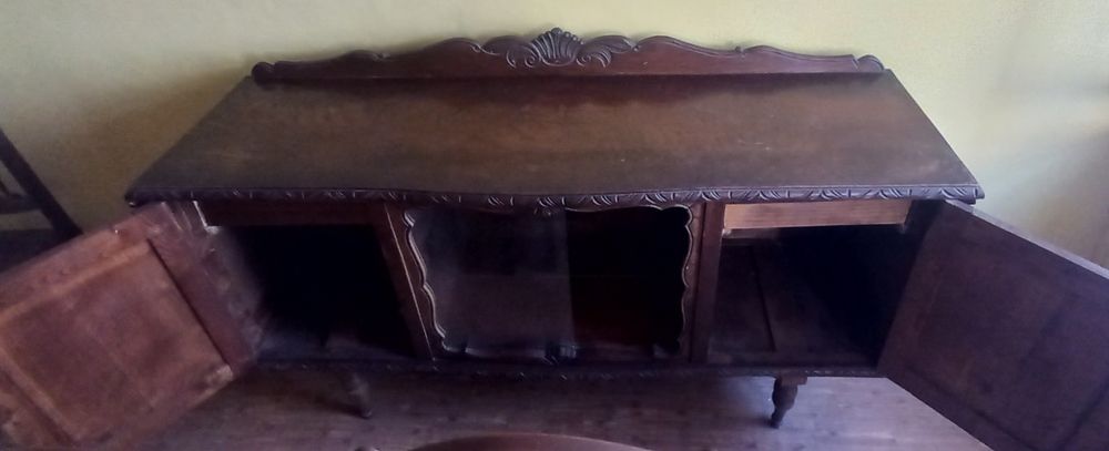 Movel de sala com vitrine, 2 portas com 2 gavetas  no interior