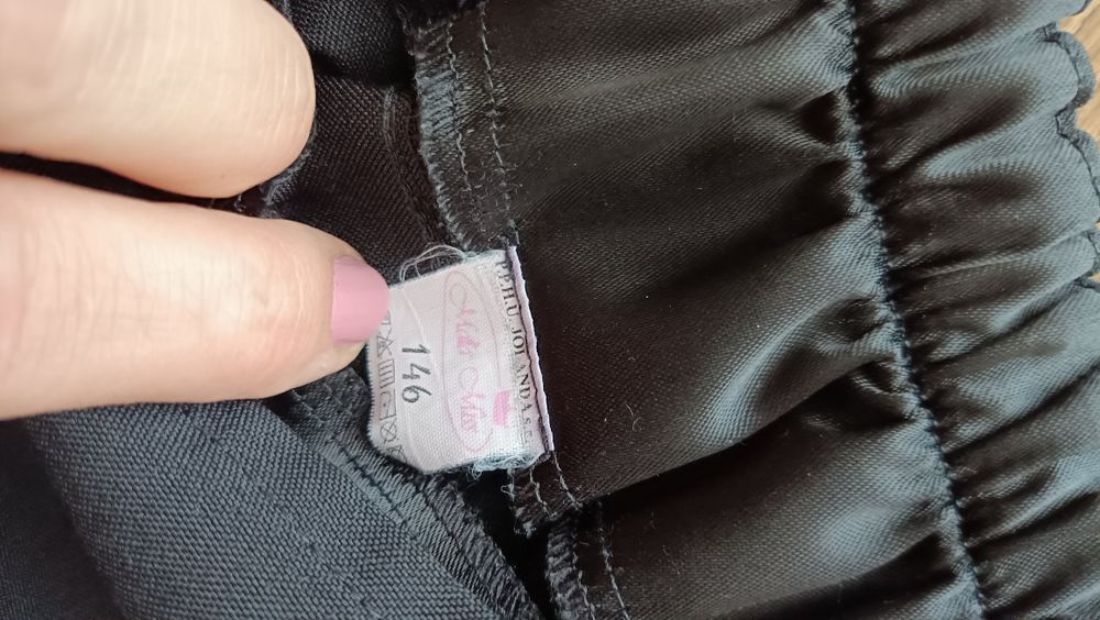 Spódniczka elegancka mini 146