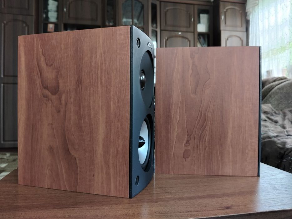 Продам полочную акустическую систему Jamo S622 DARK-APPLE (В ИДЕАЛЕ!)