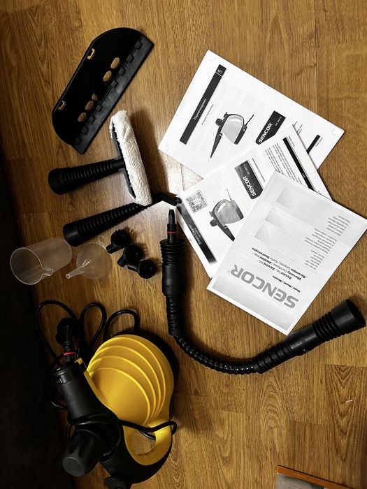 Пароочисник Sencor SSC 3001YL (повний комплект, чудовий стан)