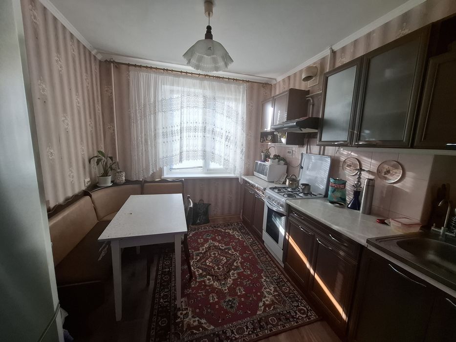 Продам 3х кімнатну квартиру на 5 Зарічному, Бродвей велика кухня 9 м