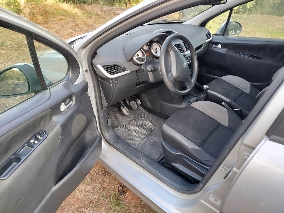 Peugeot 207 SW Trendy — photo 5