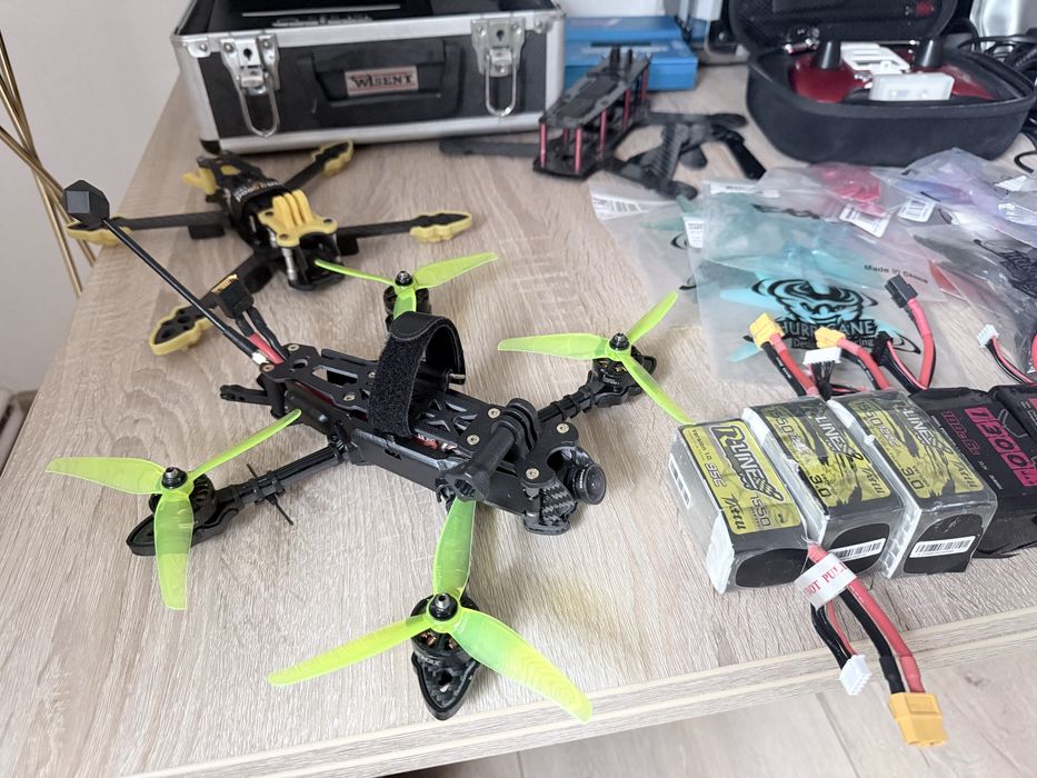 Dron FPV 5 cal i 2 cal