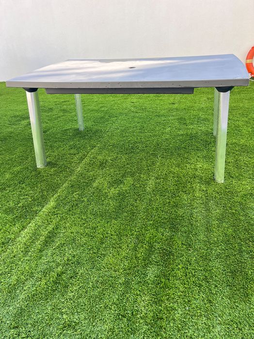 Mesa de Jardim cinza