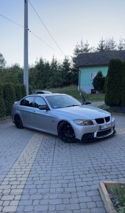 BMW E90 325i 2.5 R6 218 KM + lpg xenon navi szyberdach