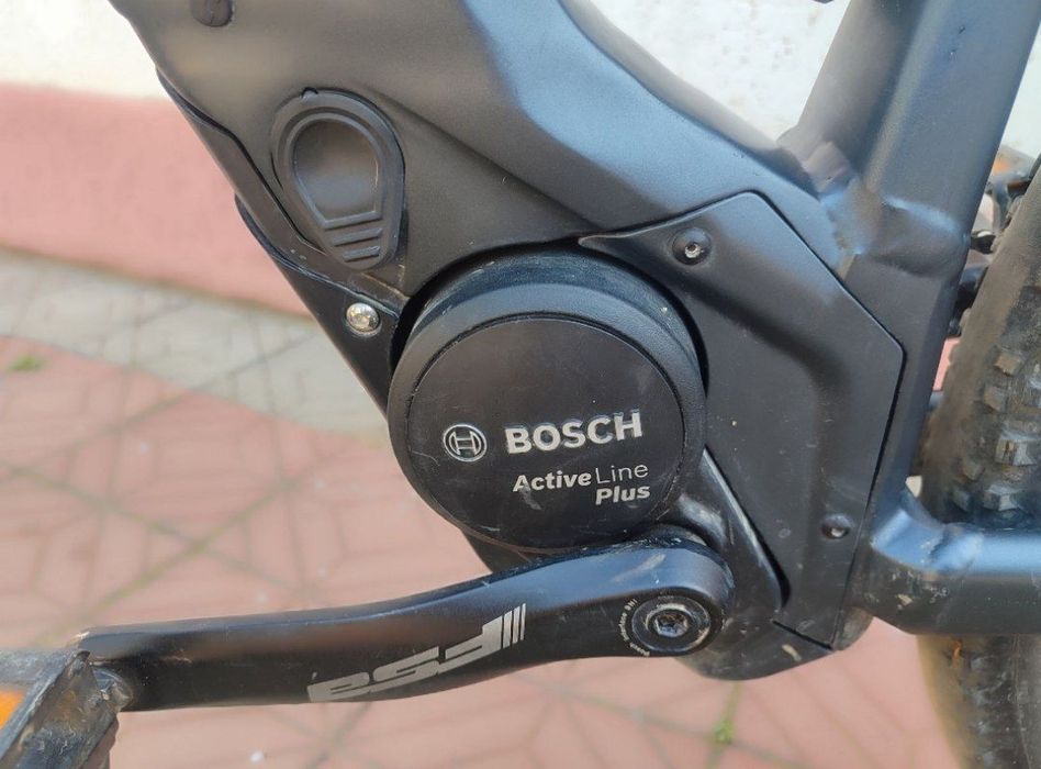 Cube acid hybryd one 400 (електровелосипед)