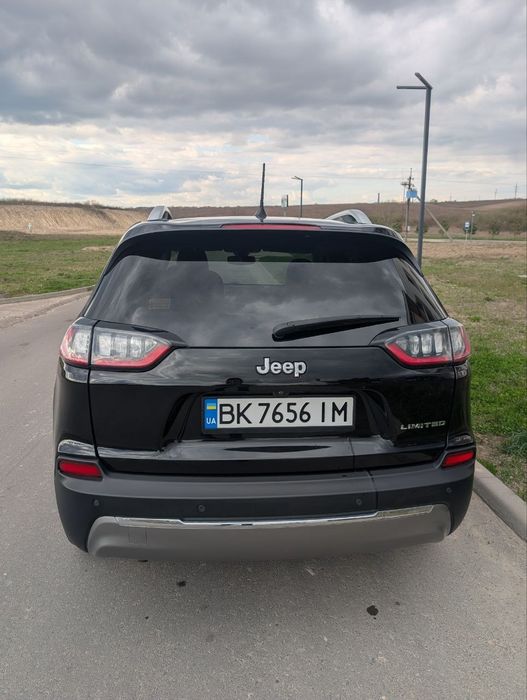 jeep cherokee 2,4 л  2019 р