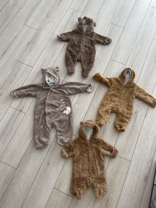 Плюшеві комбінзони для малюків