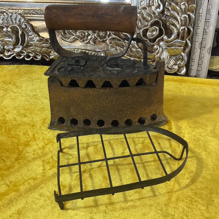 Ferro de engomar carvão64730238016258120