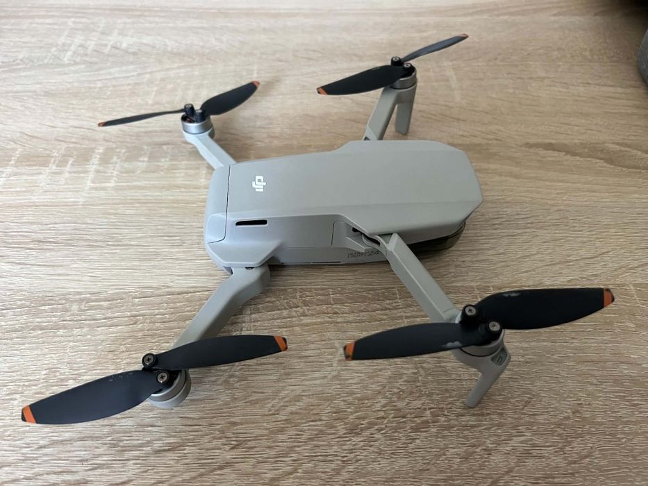 Dron DJI mini se2