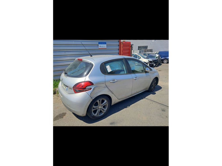 Lote Peugeot 208 e Citroen C3 1.4 hdi acidentados