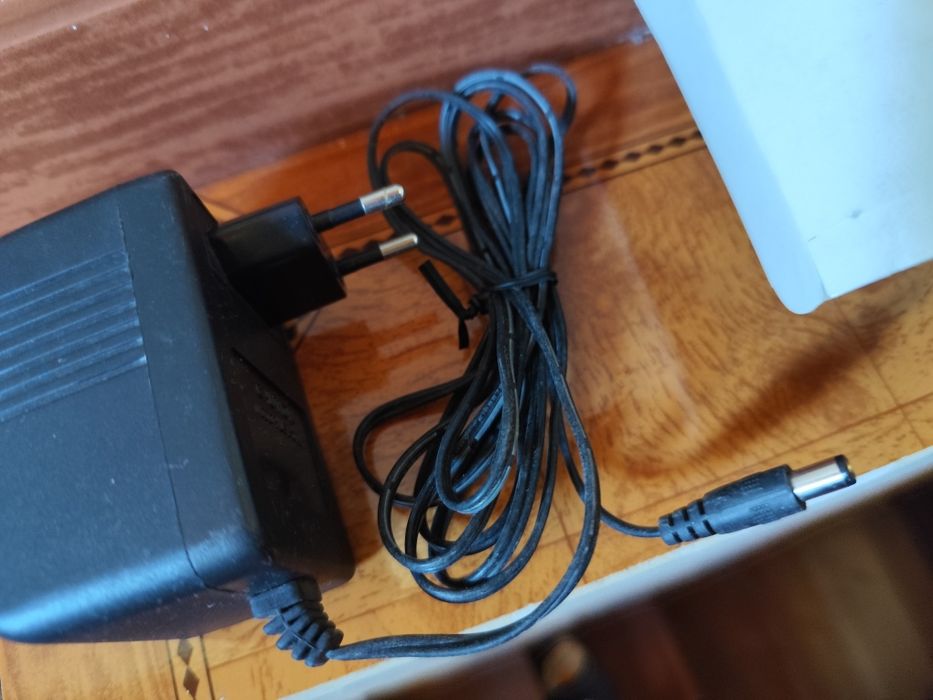Carregador AC 230V/12v 1A