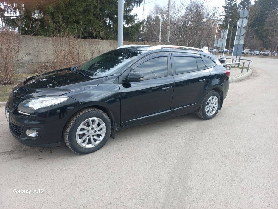 Продам рено меган 2013р