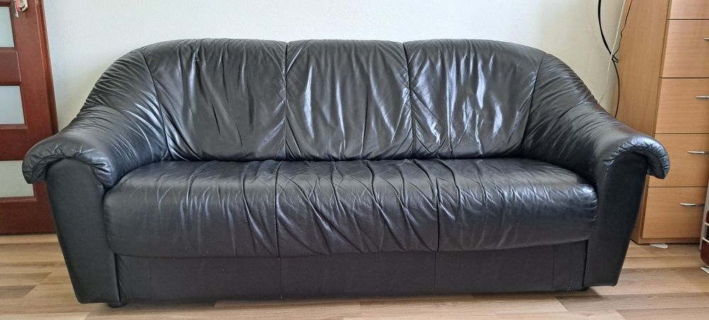 Czarna Sofa skórzana