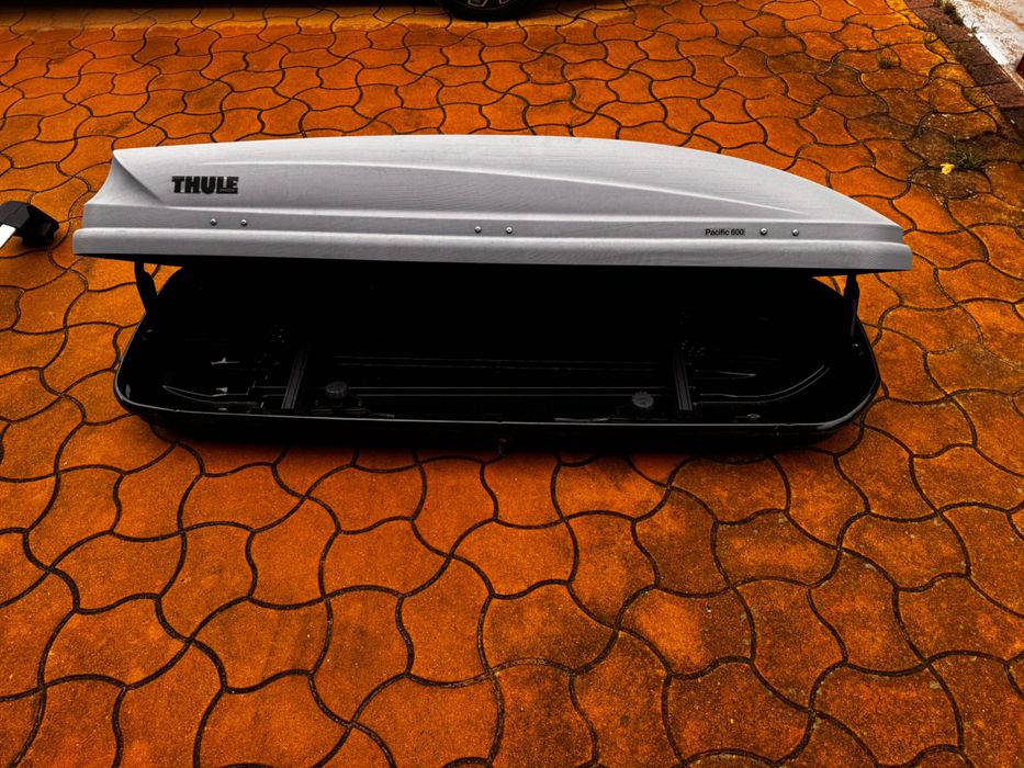 Bagażnik dachowy Thule Pacifica 600