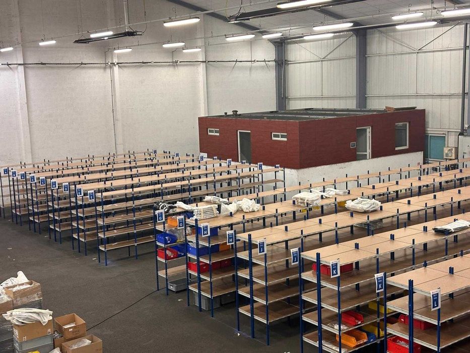 Racks novos a bom preço (Estamos na Ericeira mas enviamos para todo o país)