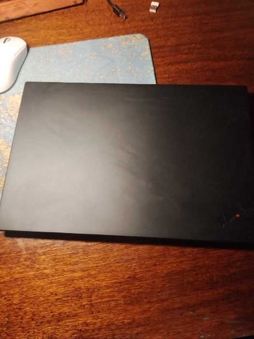 ноутбук lenovo think pad p1 gen2 хороща робоча станція для роботи і 3д