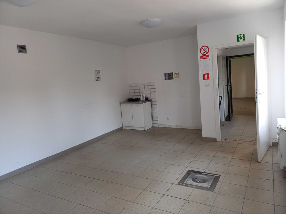 170m2 lokal usługowo - magazynowy ul. Adama Mickiewicza 43