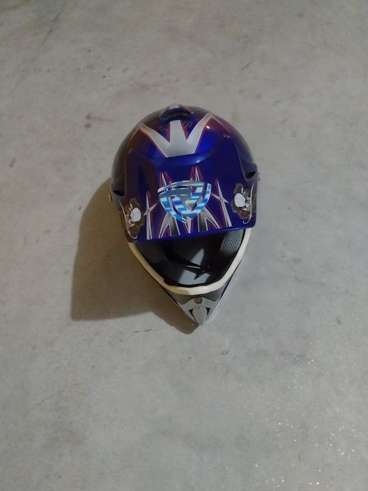 Capacete usado poucas vezes (1 ou 2)
