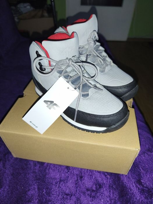 4F buty zimowe chłopięce 34