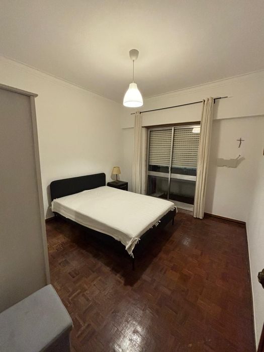 Por um quarto pra alugar