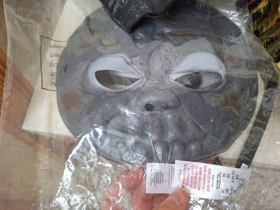 Страшні маски на свято, карнавал, новий рік Хелоуін, Halloween