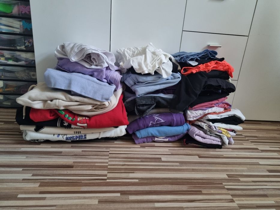 Zestaw ubrań dla dziewczyny