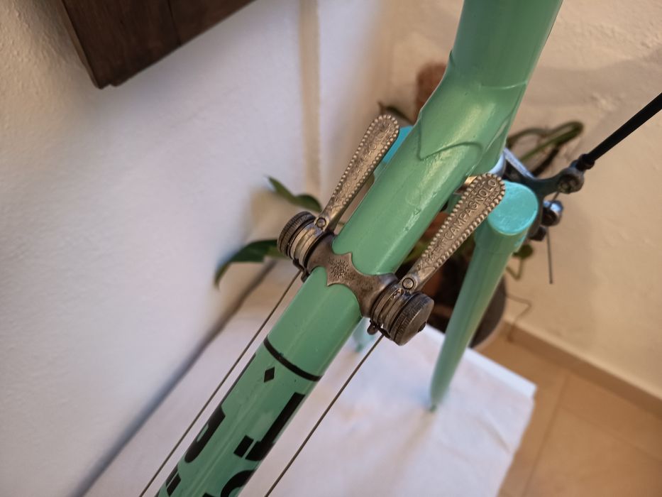 Bicicleta de estrada em bom estado