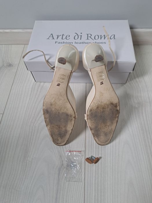 Buty (ślubne) na obcasie r. 37 Arte di Roma
