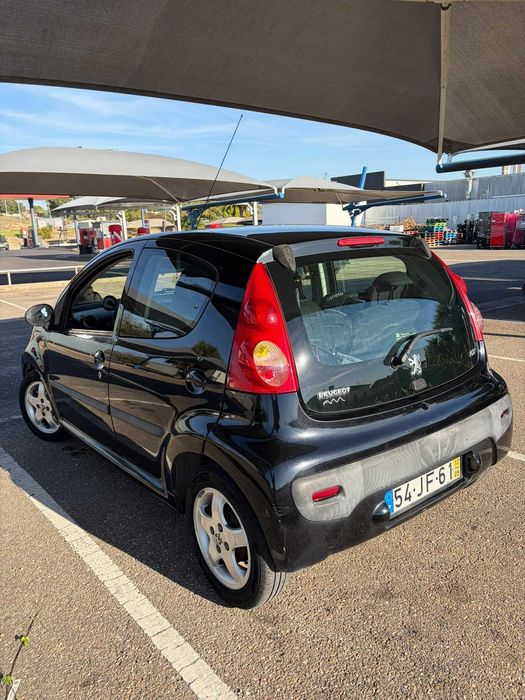 PEUGEOT 107 /1.0 — photo 2