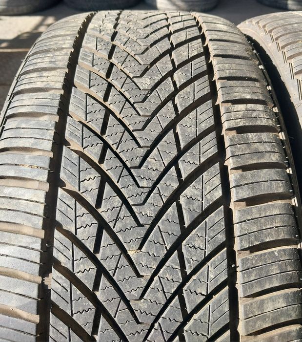 Opony całoroczne 205/40 R17 Tracmax 2023 rok..