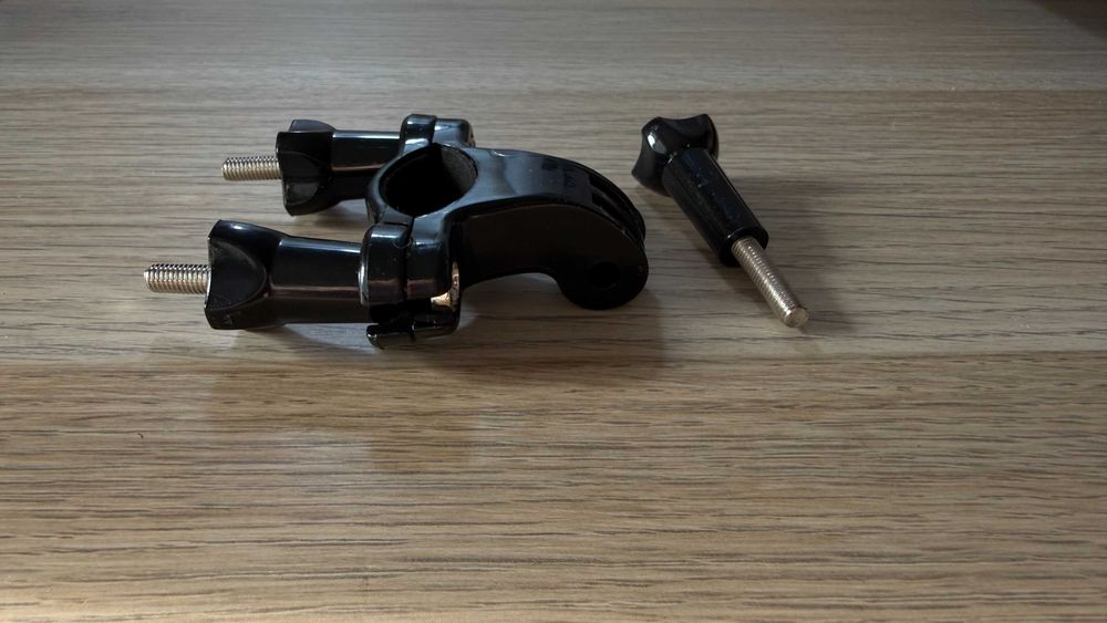 Uchwyt na kamerkę sportową typu GoPro – na kierownicę roweru