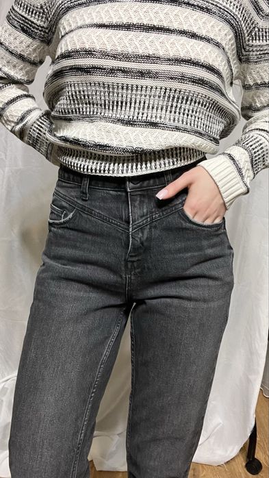 Чорні джинси мом