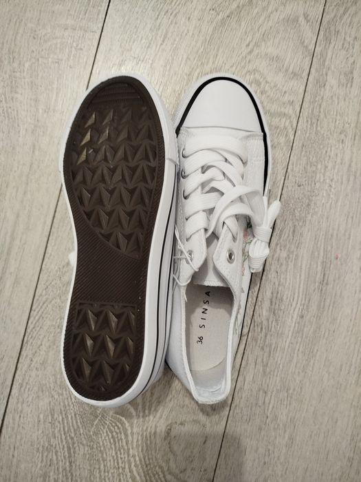 Buty trampki tenisówki Sinsay 36 37 białe