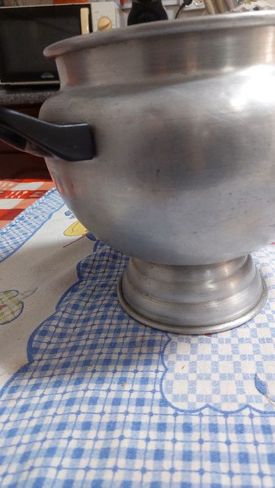 Terrina Antiga de Sopa