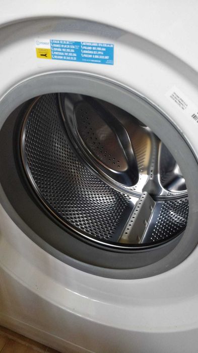 Máquina de Lavar Roupa INDESIT 7Kg