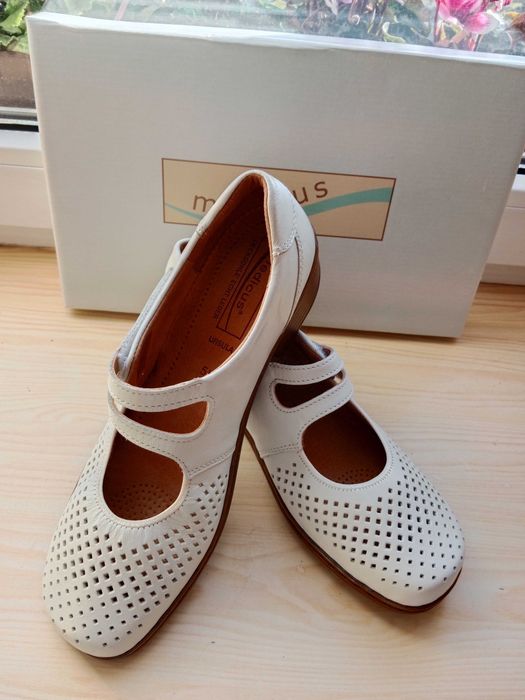 Buty Medicus 38-39 nowe z metką