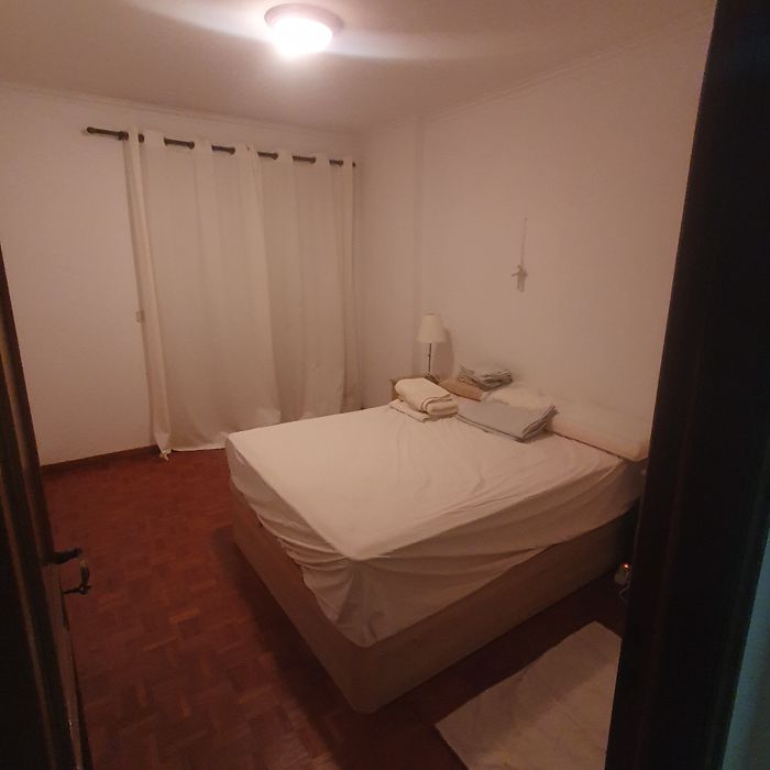 Apartamento T2 Junto ao Metro/Comboio