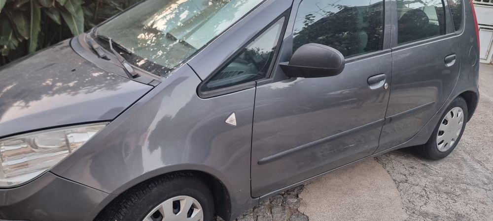 Carro  Mitsubishi