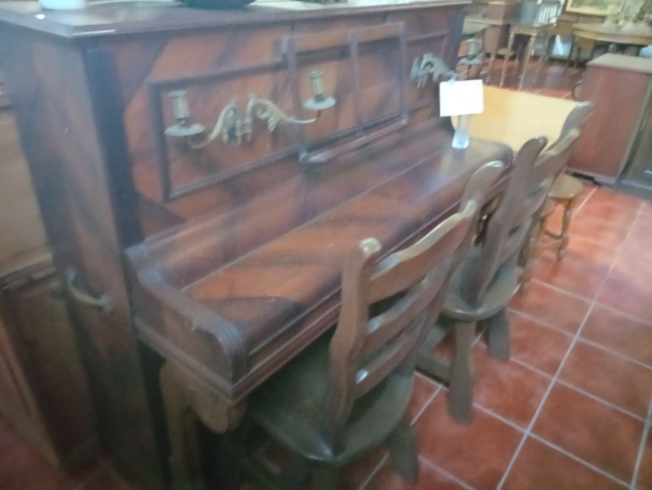 Recheio de loja de antiguidades