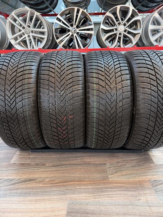 Шини Bridgestone 255/50/R19