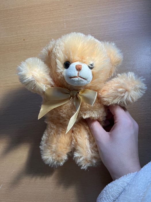 Іграшка ведмедик