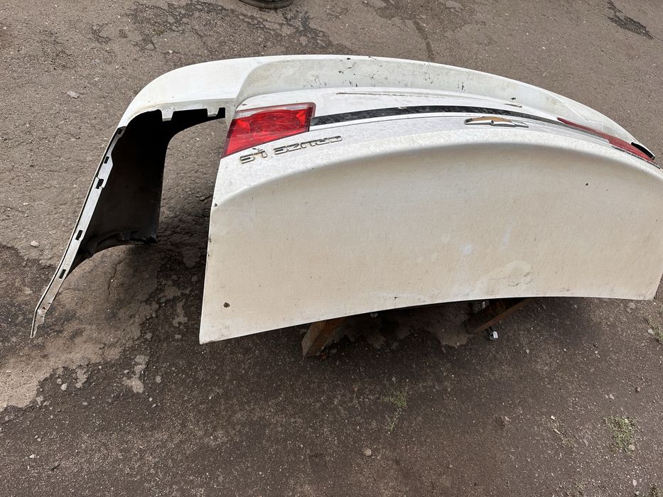 Задний бампер Шевроле Круз