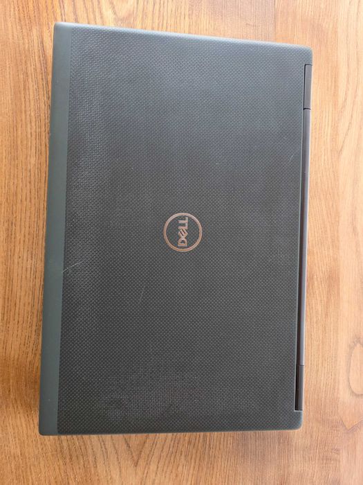 Stacja robocza Dell Precision 7740 i9-9980HK 17.3" 64GB RAM, 512GB SSD nowa bateria